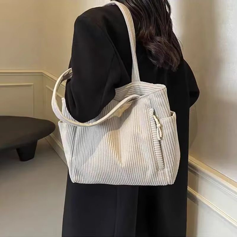 Sac à main quotidien en velours côtelé