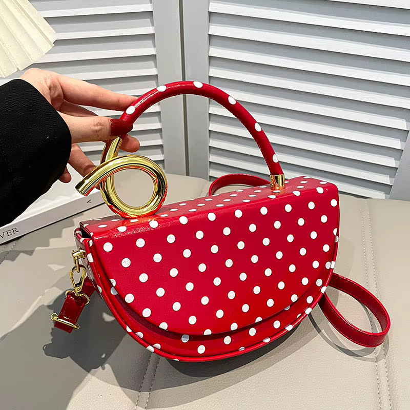 Sac bandoulière de créateur petit format avec poignée courte