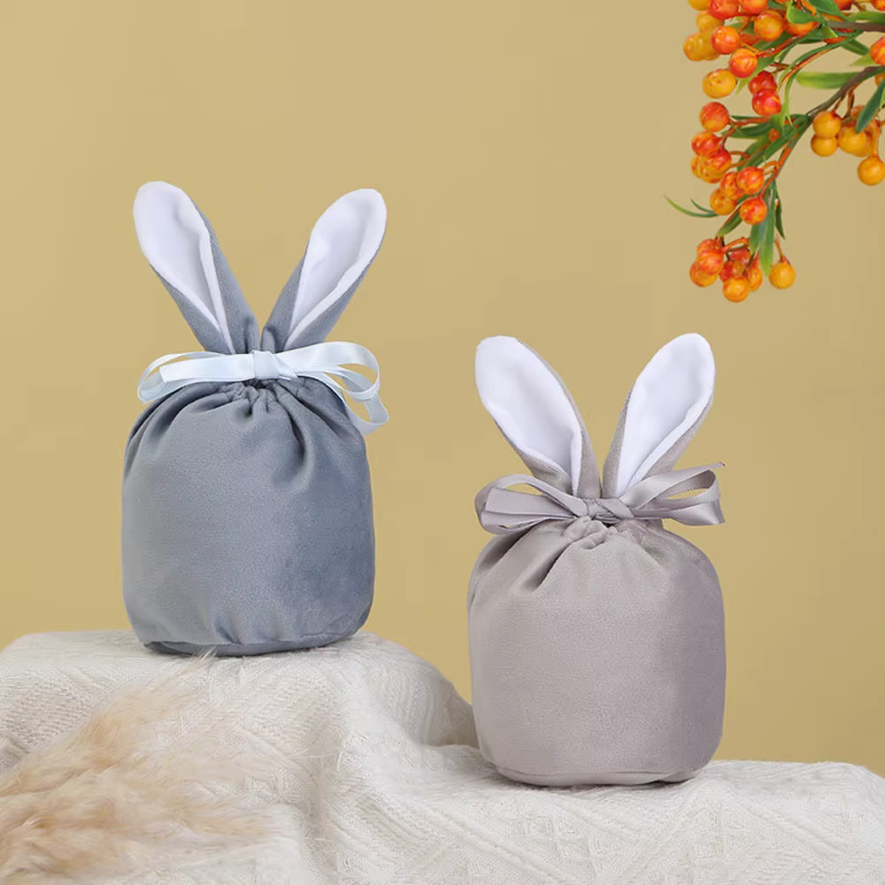Sacs de lapin de Pâques avec oreilles en velours