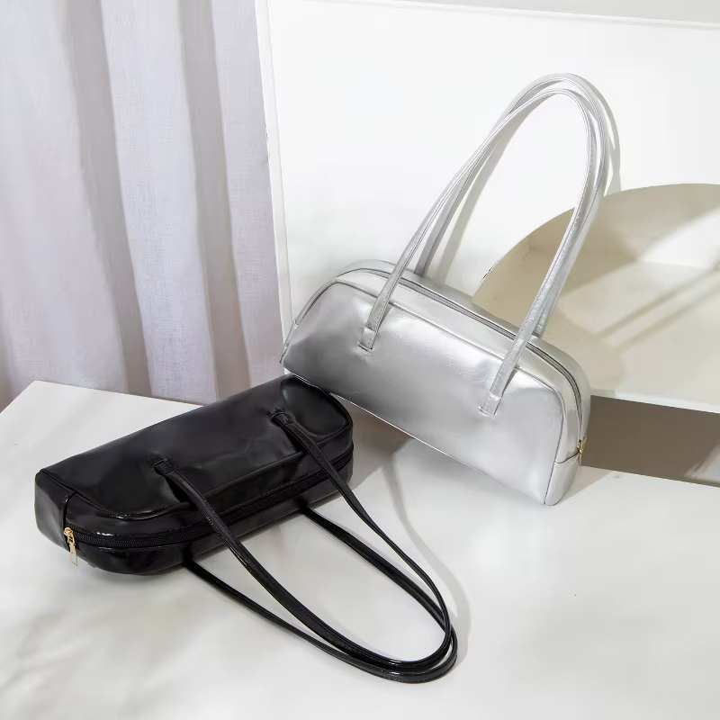 Petit sac à une épaule de couleur unie de style français