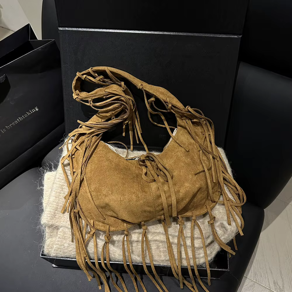Sac fourre-tout à bandoulière à pompons quatre couleurs