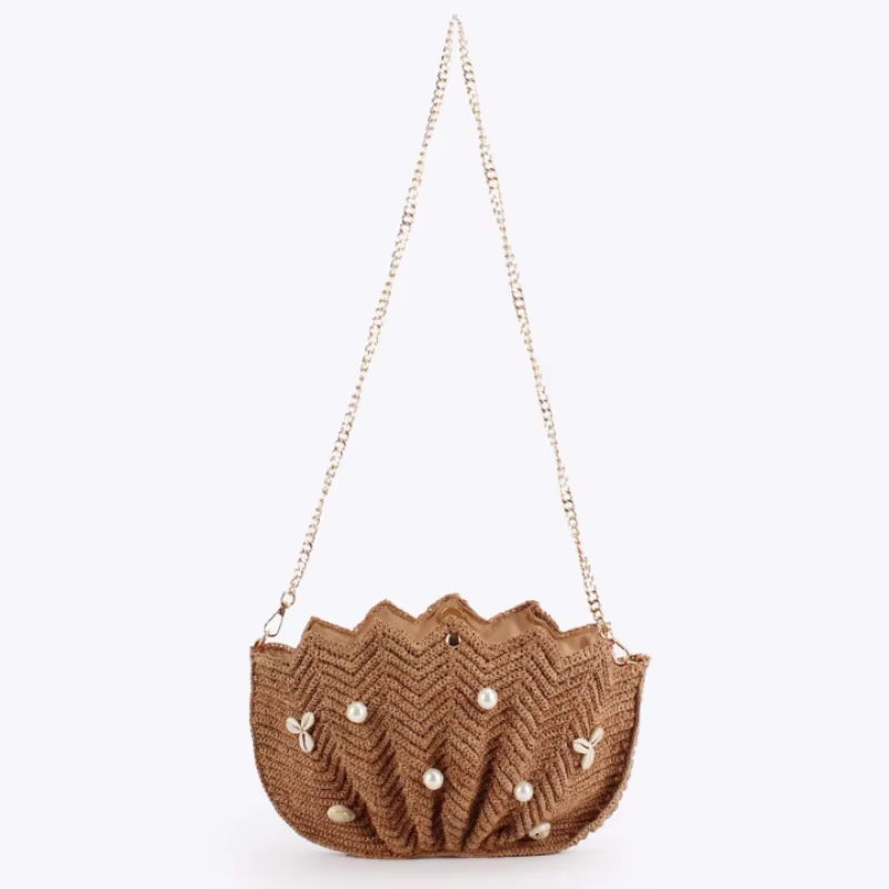 Sac à bandoulière en raphia tressé