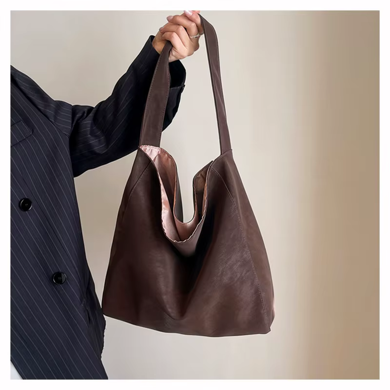 Faux daim couleur unie Simple fourre-tout décontracté 2025 hiver rétro sacs à bandoulière grande capacité tempérament