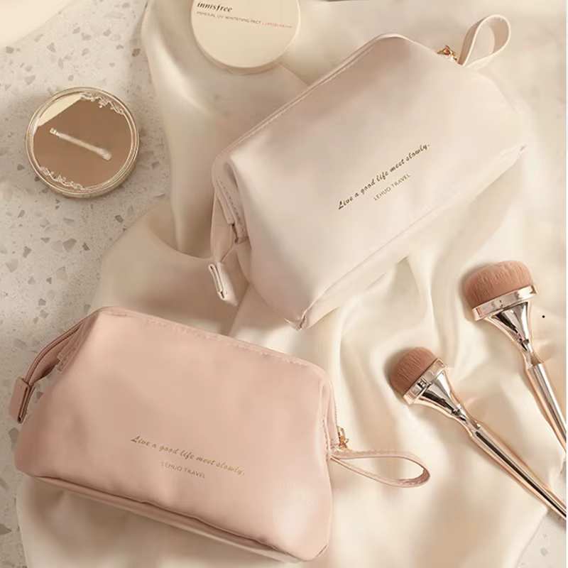 Pochette à maquillage élégante en cuir PU