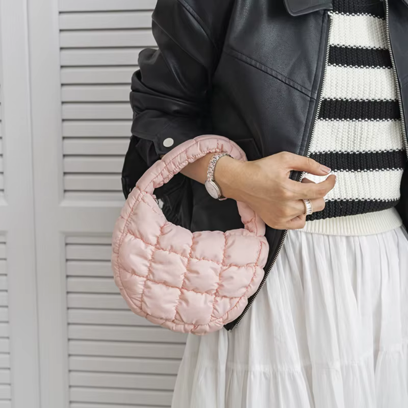 Sac à main tendance en nylon rembourré