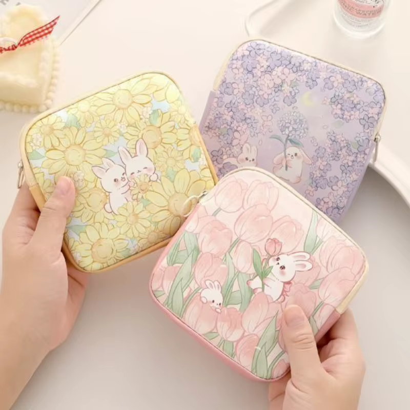 Pochette de soins féminins portables