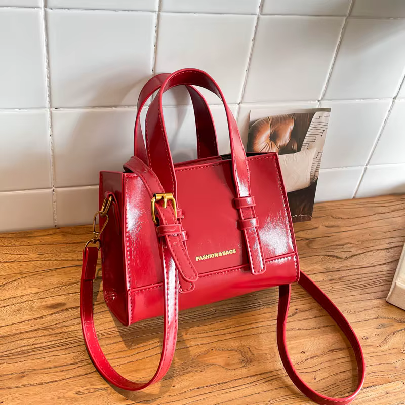 Sac à Main rouge marque petit Sac carré pour femmes couleur unie en cuir Pu Sac à bandoulière dame noir café Sac un fourre-tout principal