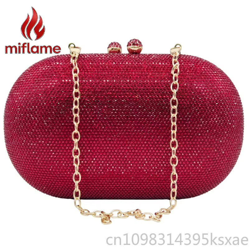 Pochette de soirée en cristal et strass avec chaîne