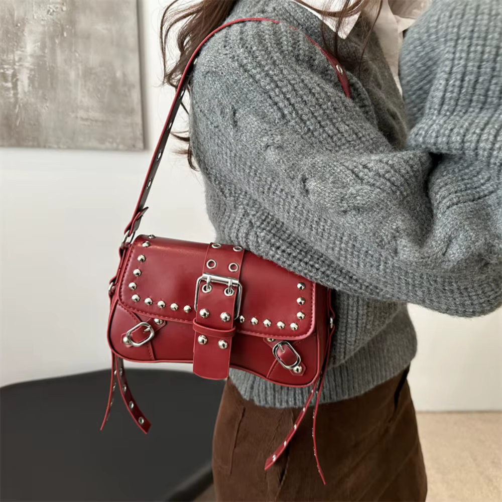 Sac à bandoulière bordeaux tendance pour femmes