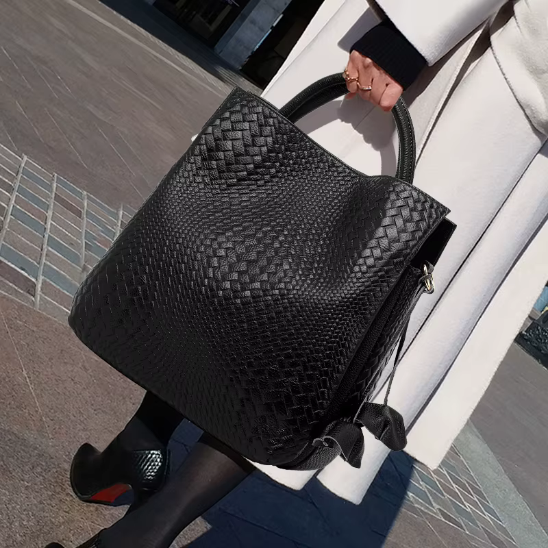 Aidrani Le sac à main en cuir véritable pour femme avec de motifs tissés luxueux est une grande capacité et un sac