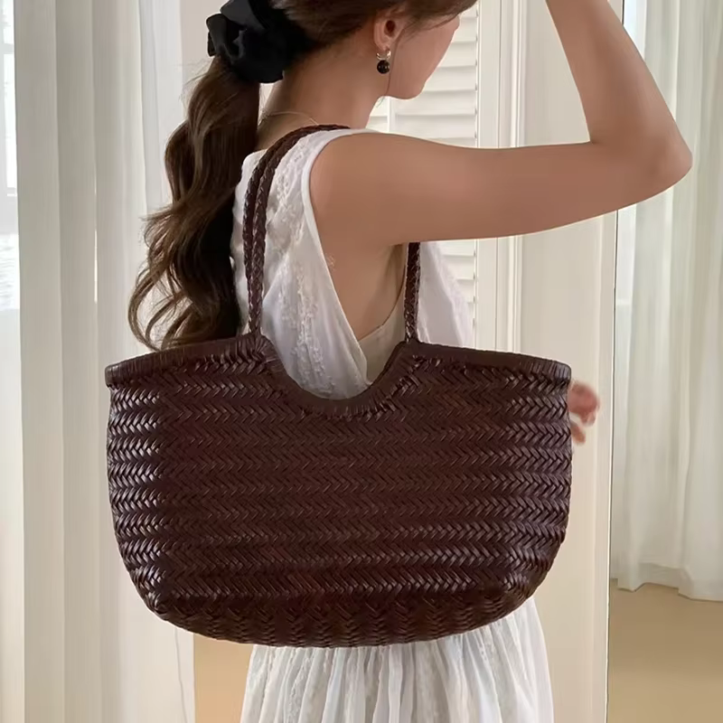 Sac fourre-tout en rotin tressé pour femme