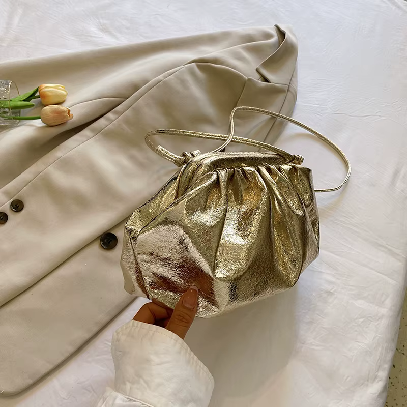 Pochettes de soirée dorées pour femmes