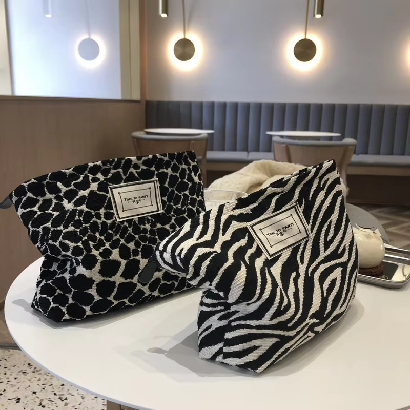 Grand sac à cosmétiques léopard pour femmes