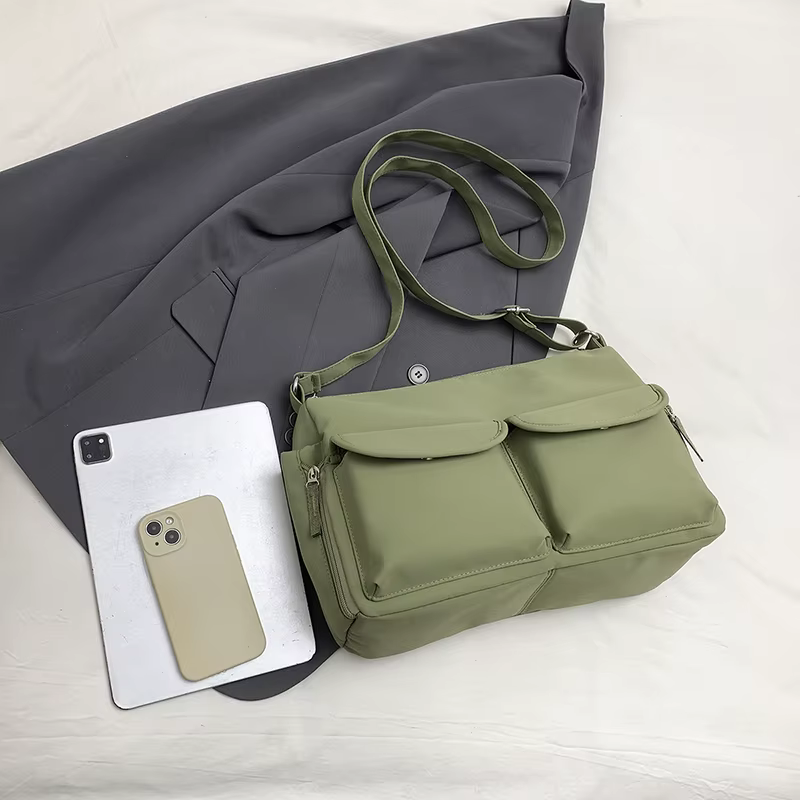 Nylon couleur unie grande capacité fourre-tout décontracté automne polyvalent femme sacs en vente 2025 mode Simple mode sacs à bandoulière