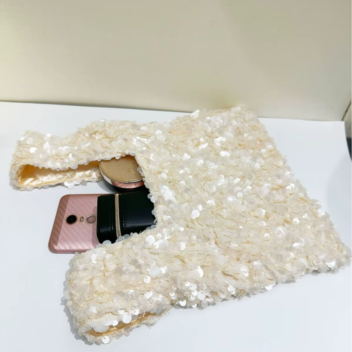 Pochette de soirée élégante en sequins blancs pour femmes