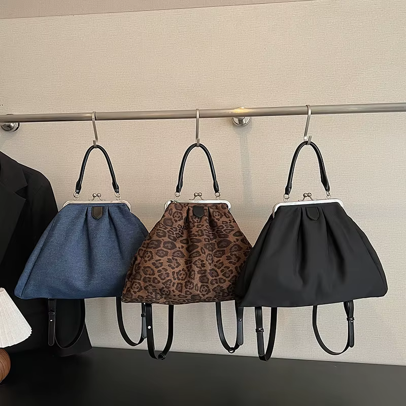 Sac à main pochette léopard pour femme avec fermoir métallique