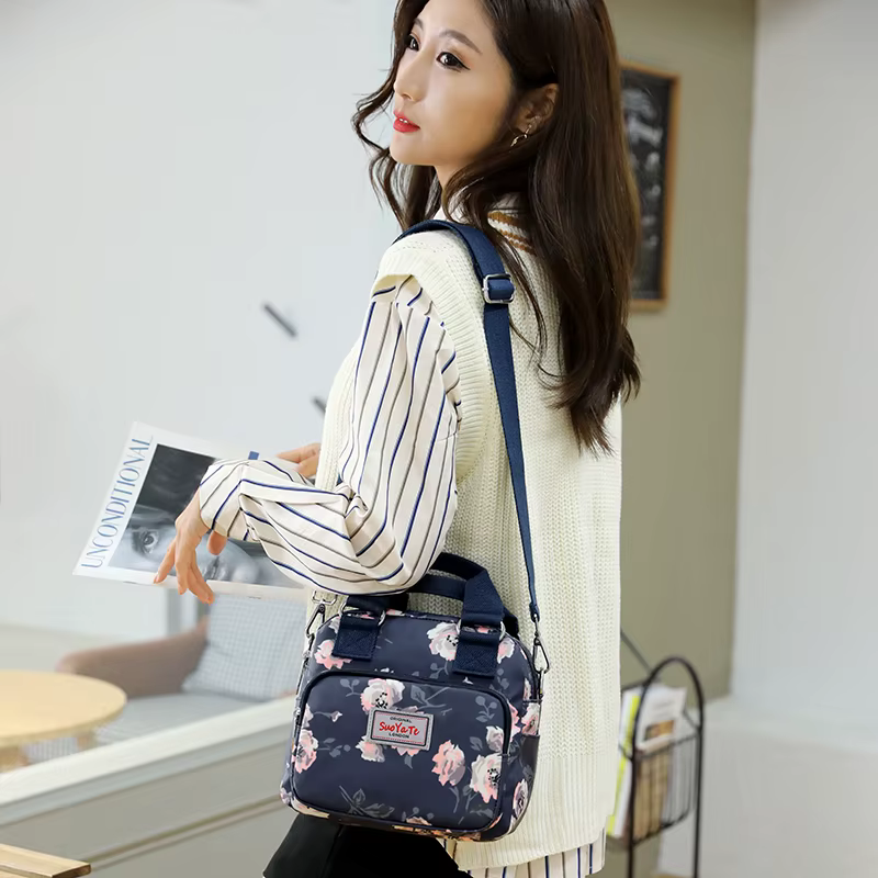 Sac à main en nylon à motif floral pour femmes
