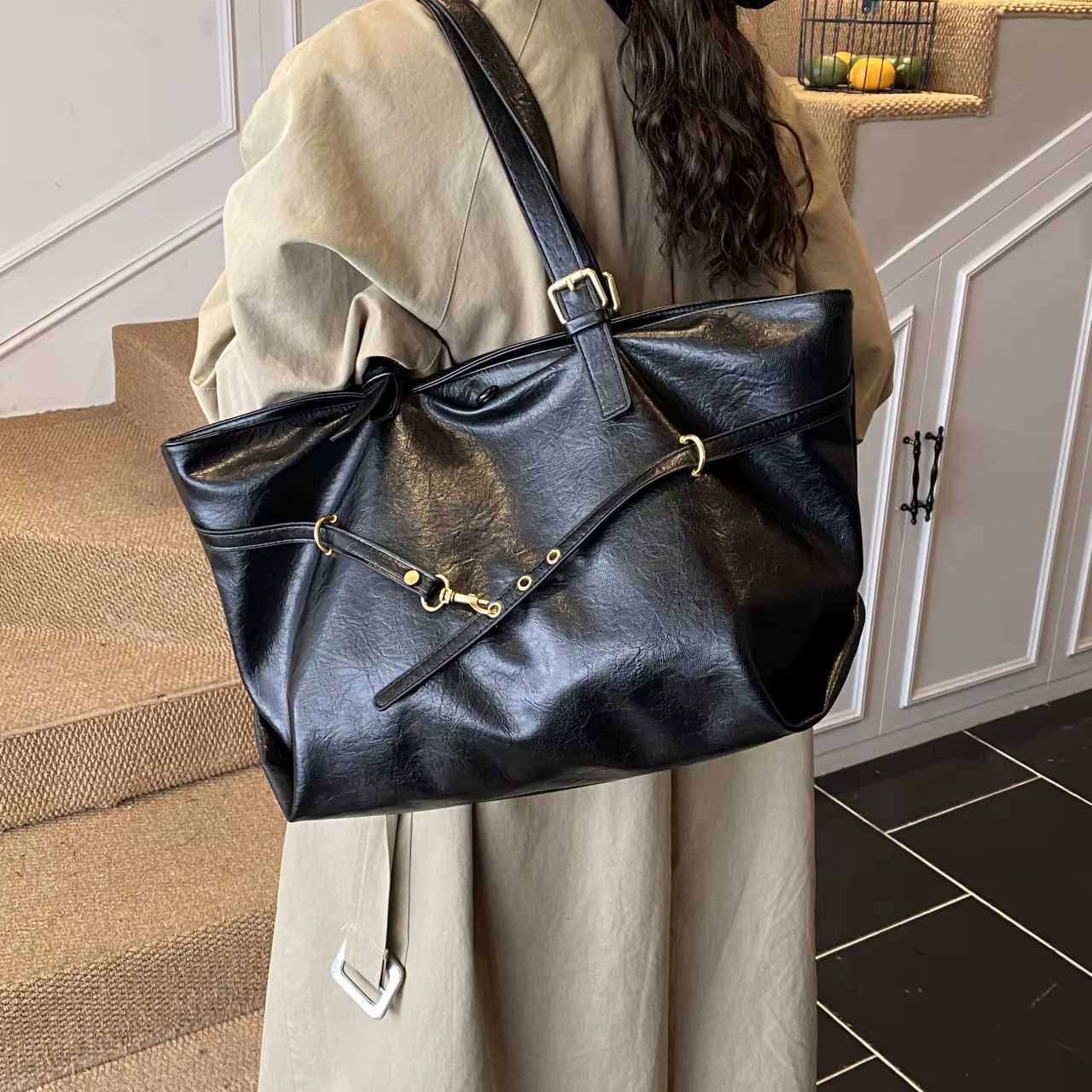 Fourre-tout noir en cuir Pu pour femmes