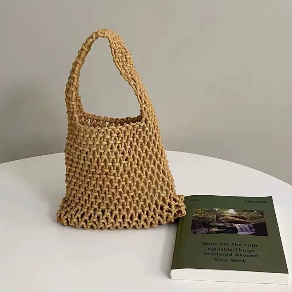 Sac à main tricoté à la main