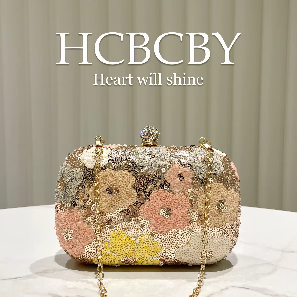 Petit sac à main en sequins à fleurs fraîches couleur champagne