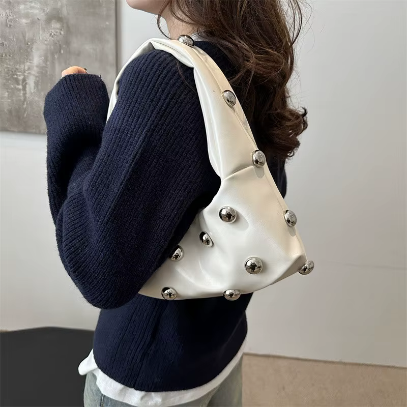 Sac à bandoulière clouté en cuir PU