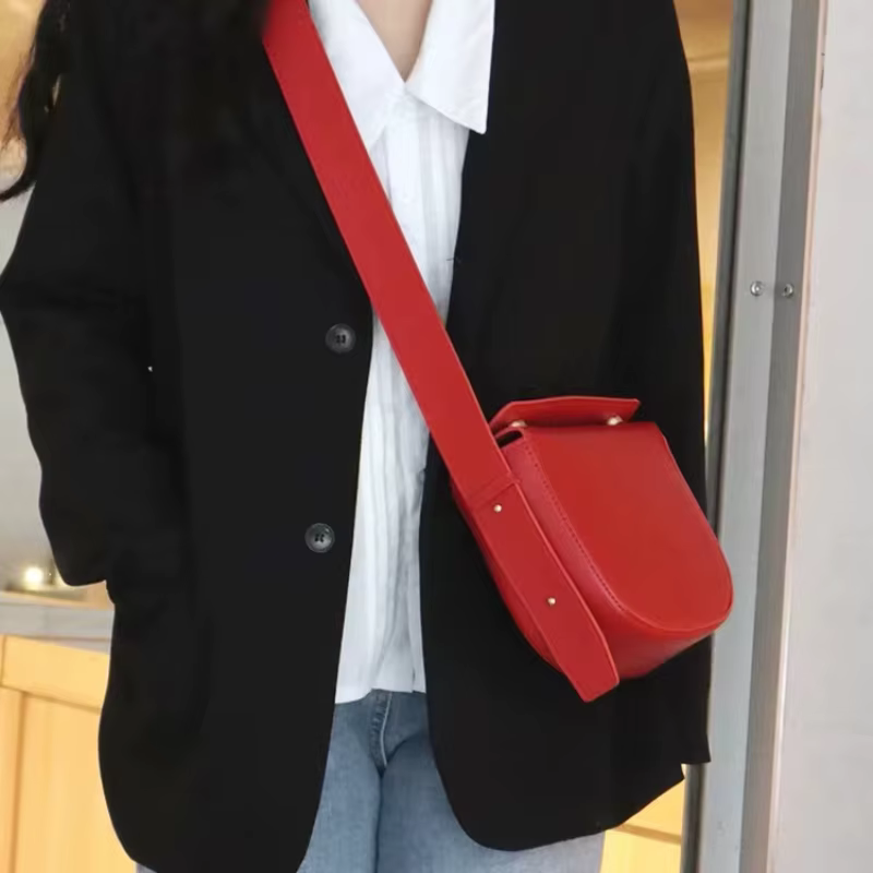 Femmes Vintage Rouge Sacs de Messager De Couleur Unie Dames Selle