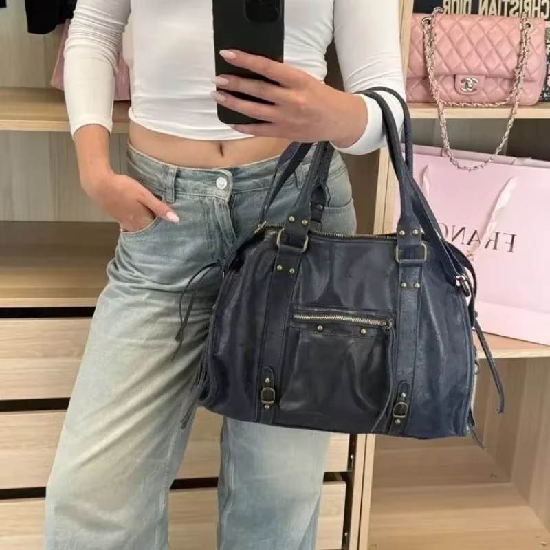 Sac à langer vintage élégant et stylé : Sac messager de luxe à porter en bandoulière pour femme avec un look de créateur unique et une grande capacité de rangement.