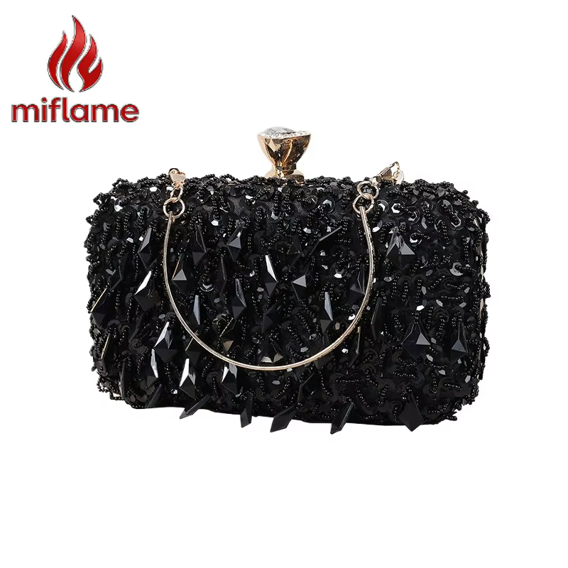 Pochette de soirée élégante faite à la main avec perles pour fête