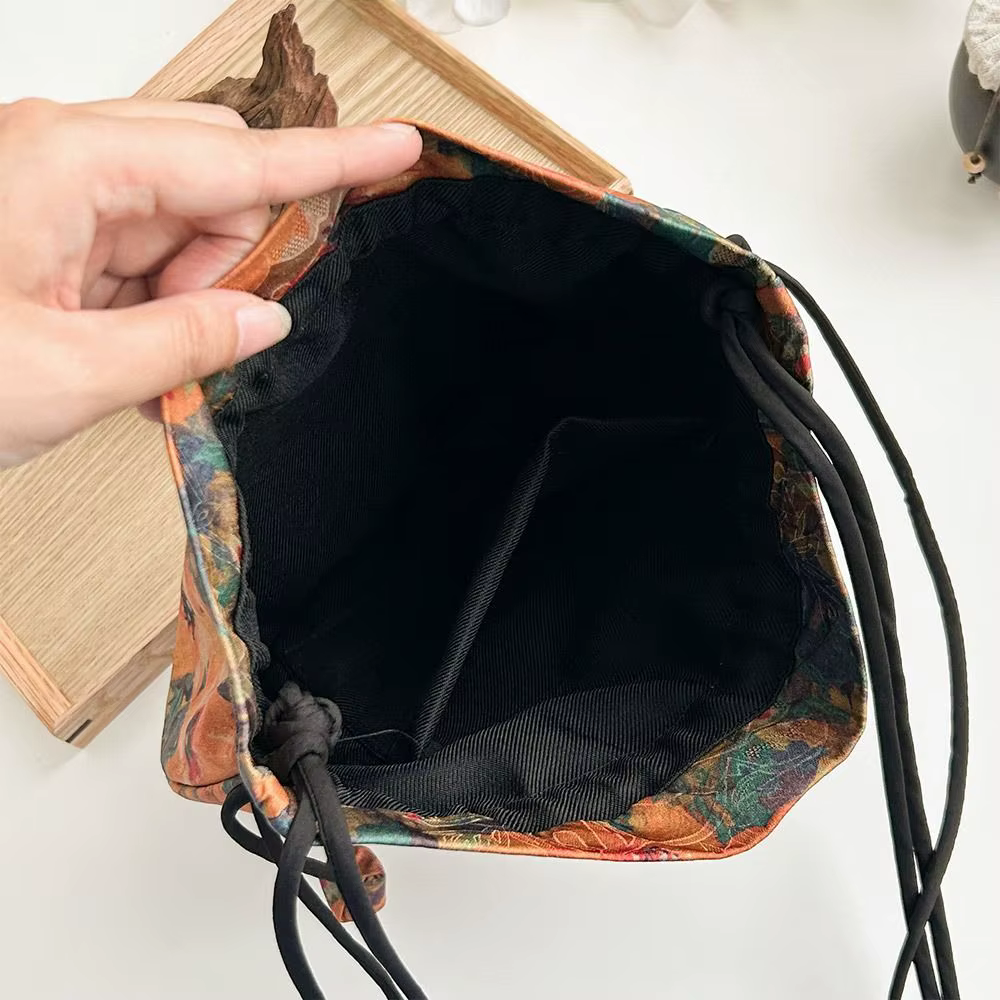 Sacs à main rétro en soie
