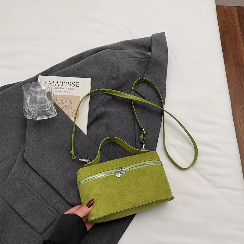 Sac à bandoulière polyvalent en daim de luxe pour femmes