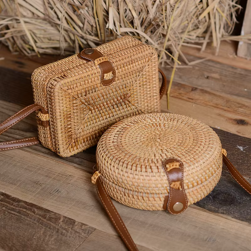 Sac à main rond tissé en rotin pour femmes