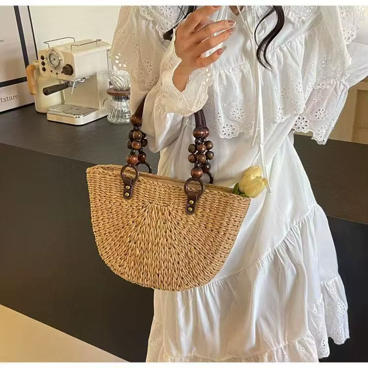 Sac tissé à la main avec poignée en perles de bois, sac fourre-tout grande capacité pour femme, sac de plage pour les vacances
