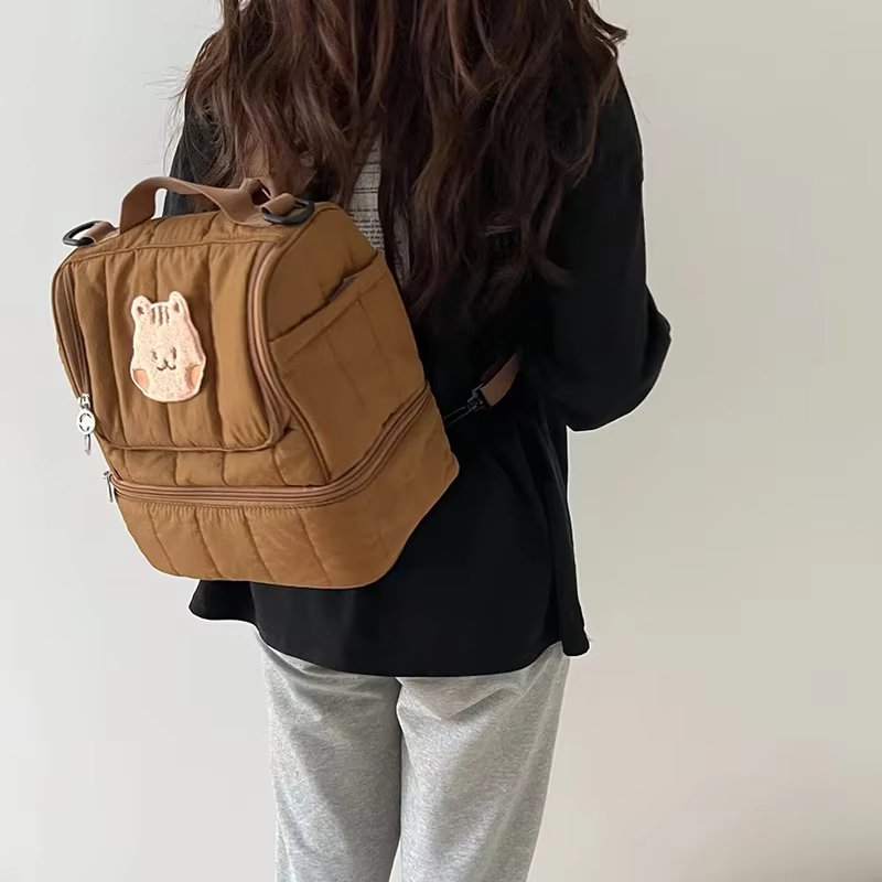 Sac à couches léger et portable