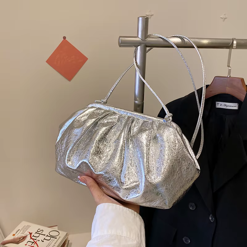 Pochettes de soirée dorées pour femmes