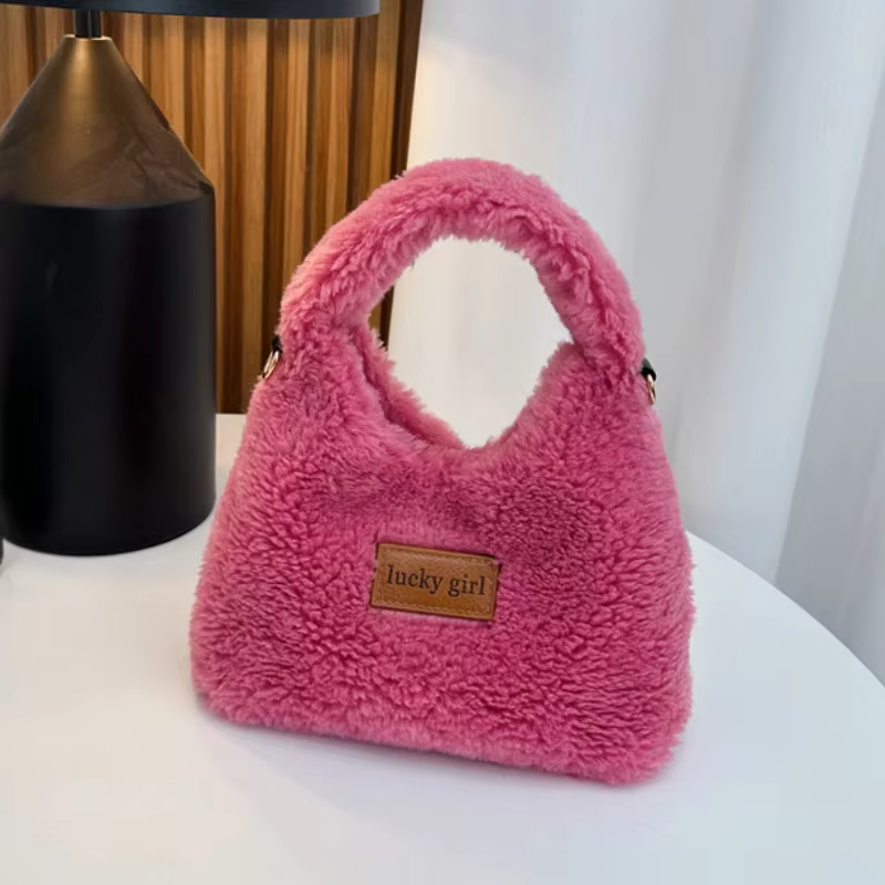 Pochette Hobos en fausse laine d'agneau pour femme