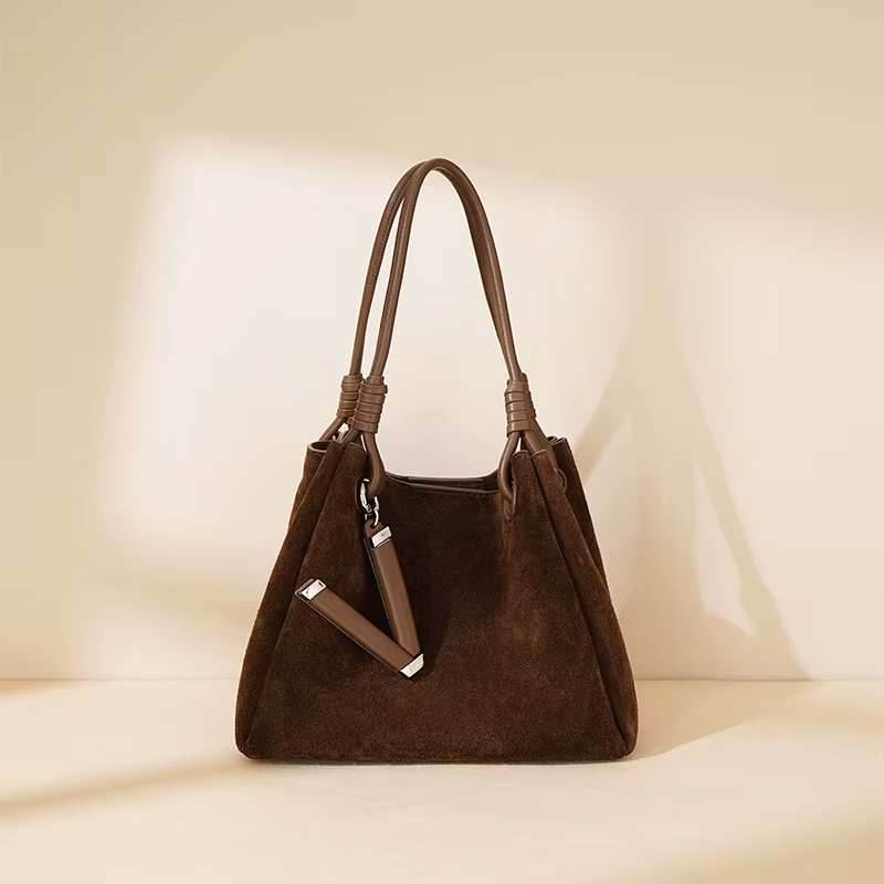 Sac à bandoulière en cuir suédé de luxe