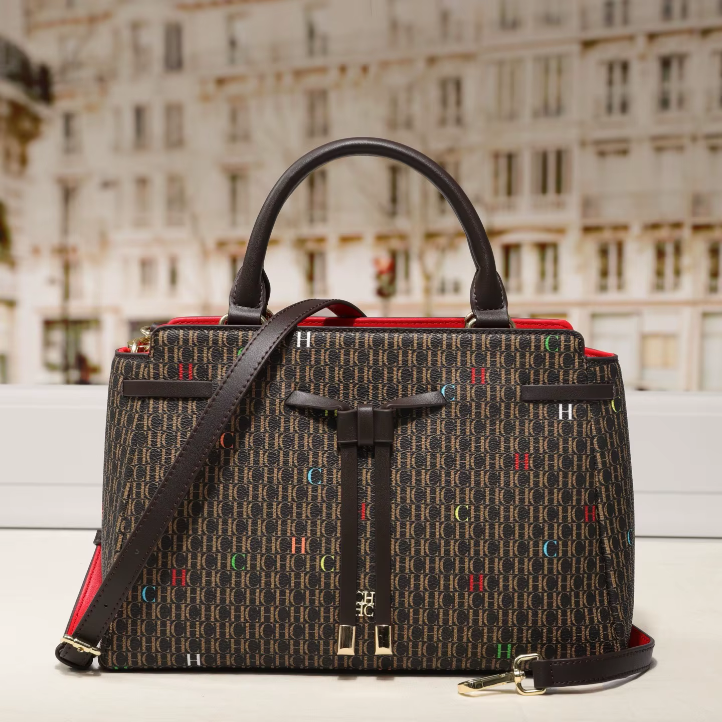 Sac fourre-tout CH à motif gaufré avec nœud décoratif