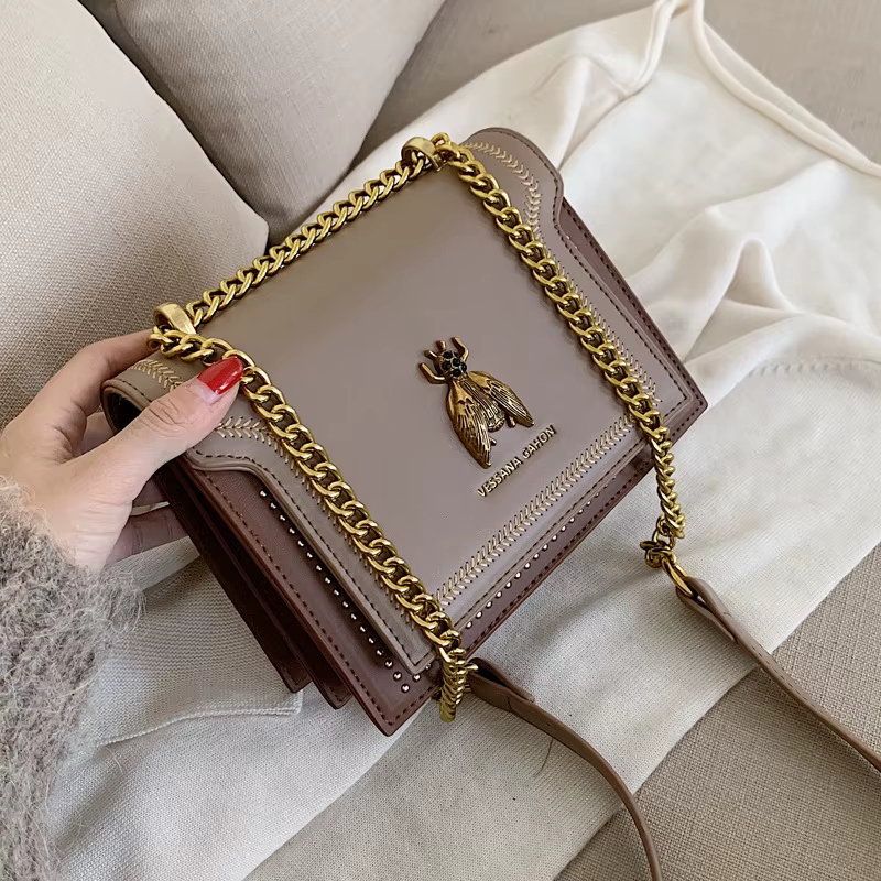 CGCBAG marque de luxe femmes sac à main 2024 nouveau rétro abeille femme sac à bandoulière Simple haute qualité en cuir