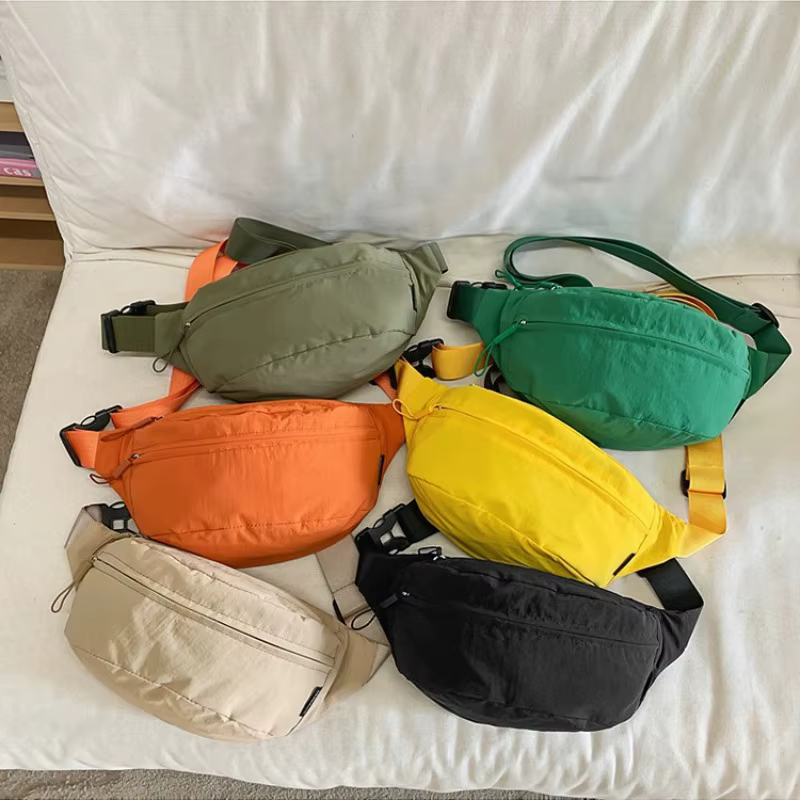 Sac de poitrine demi-lune pour femmes