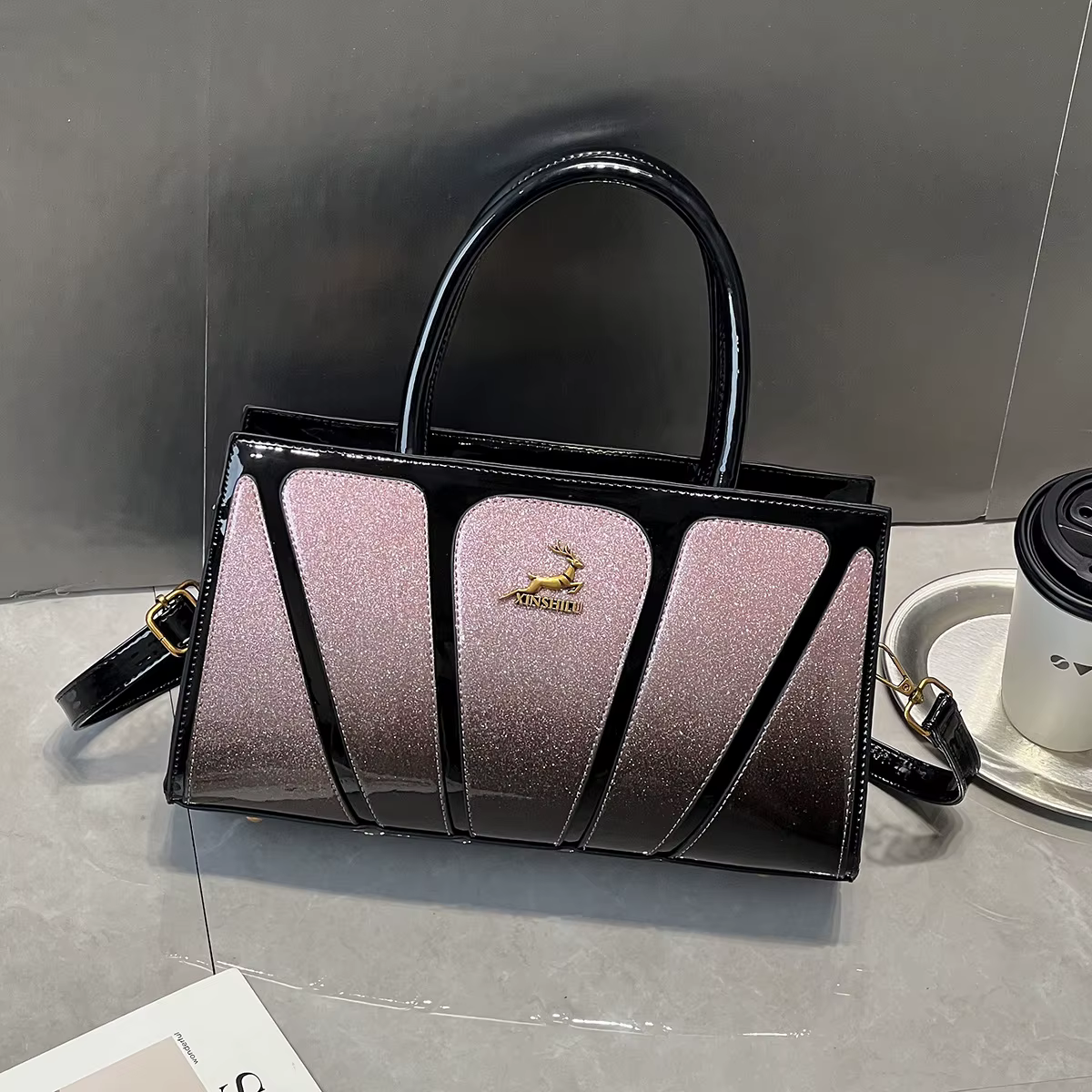 Sac à main rétro en cuir PU pour femmes, grande taille, épissage de colle, sac à bandoulière simple, Style pour les déplacements professionnels, nouvelle collection 2025