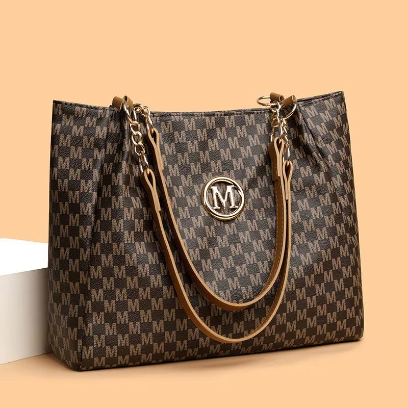 Sac fourre-tout tendance à motif lettres avec breloque