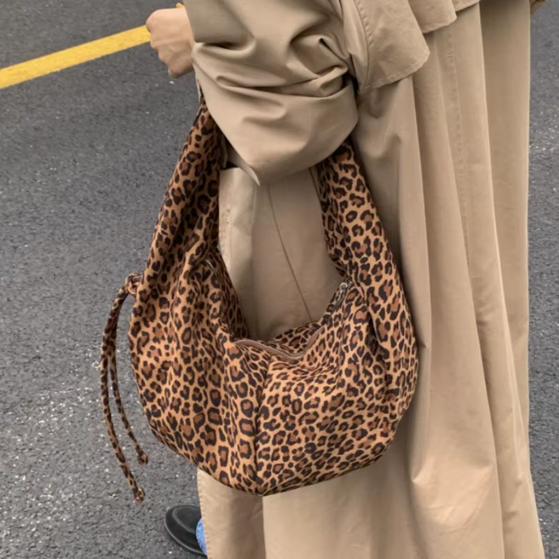 Sac à main léger et tendance