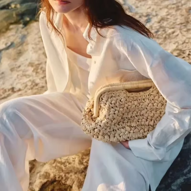 Sac bandoulière de luxe en paille tressée