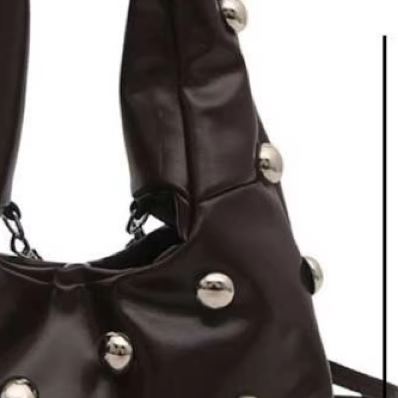 Sac à bandoulière clouté en cuir PU