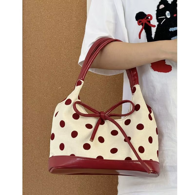JIAERDI rétro point rouge sac à main femmes polyvalent arc grande capacité décontracté sacs à bandoulière dames doux mignon sous les bras sac esthétique