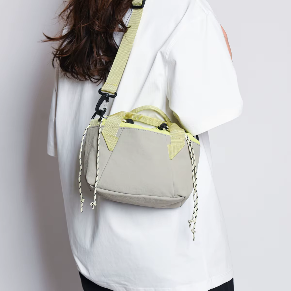 Niche Mini Petit sac léger et simple à cordon pour rouge à lèvres