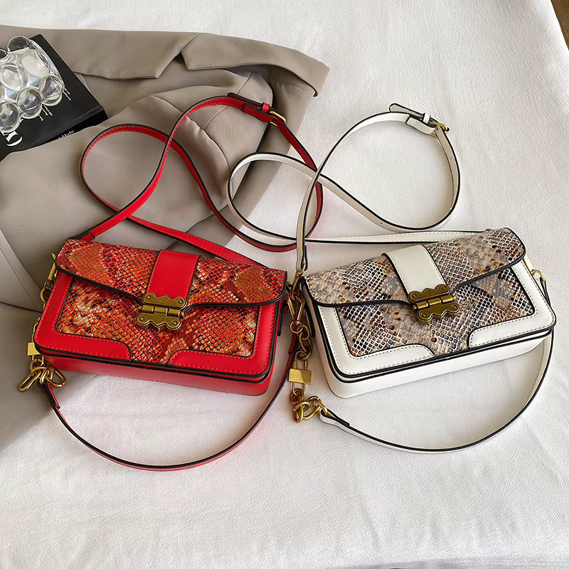 Sacs à bandoulière carrés en cuir pour femmes, sacs à main sous les bras pour dames, petits sacs à main de créateurs, sacs à bandoulière violets, marque de luxe, 2024