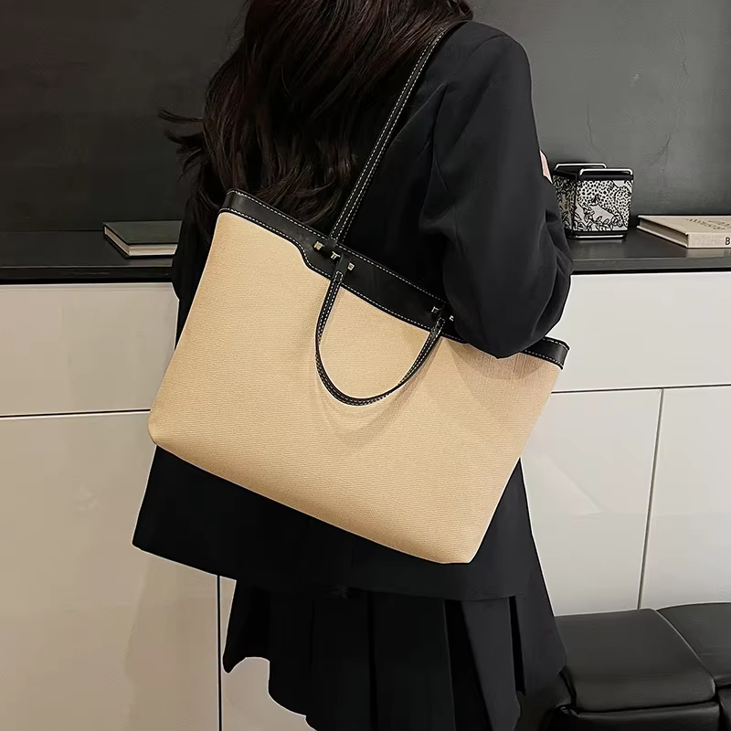 Sac à langer élégant en cuir pour femmes