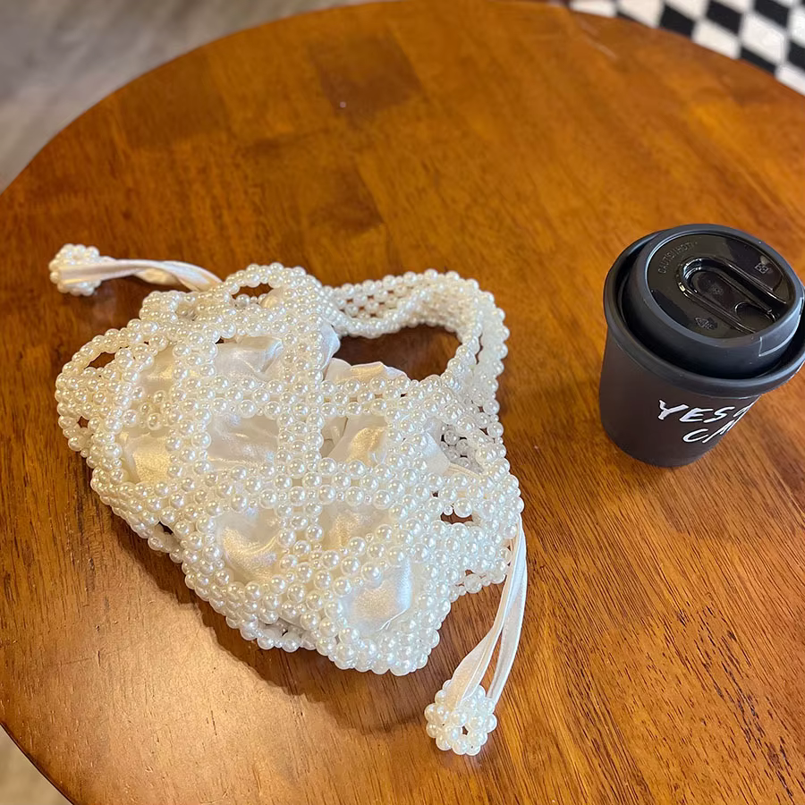 Sac tissé perlé fait à la main