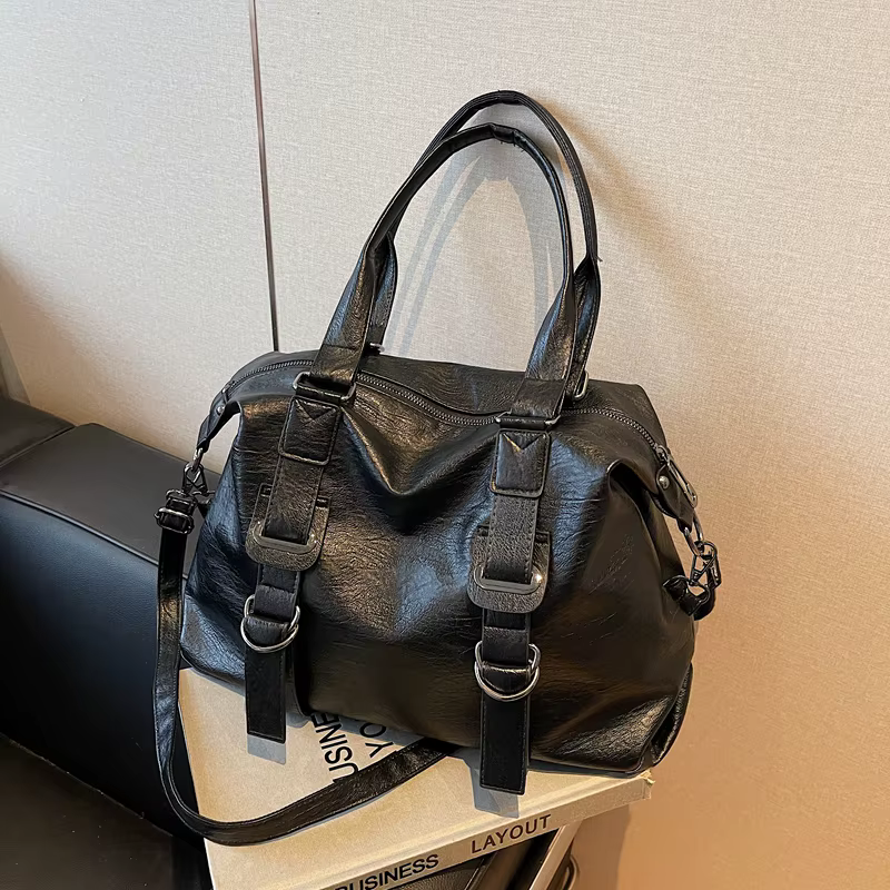 Vintage femmes sacs à bandoulière nouveau Simple dames trajet sac fourre-tout de haute qualité en cuir PU femme sous